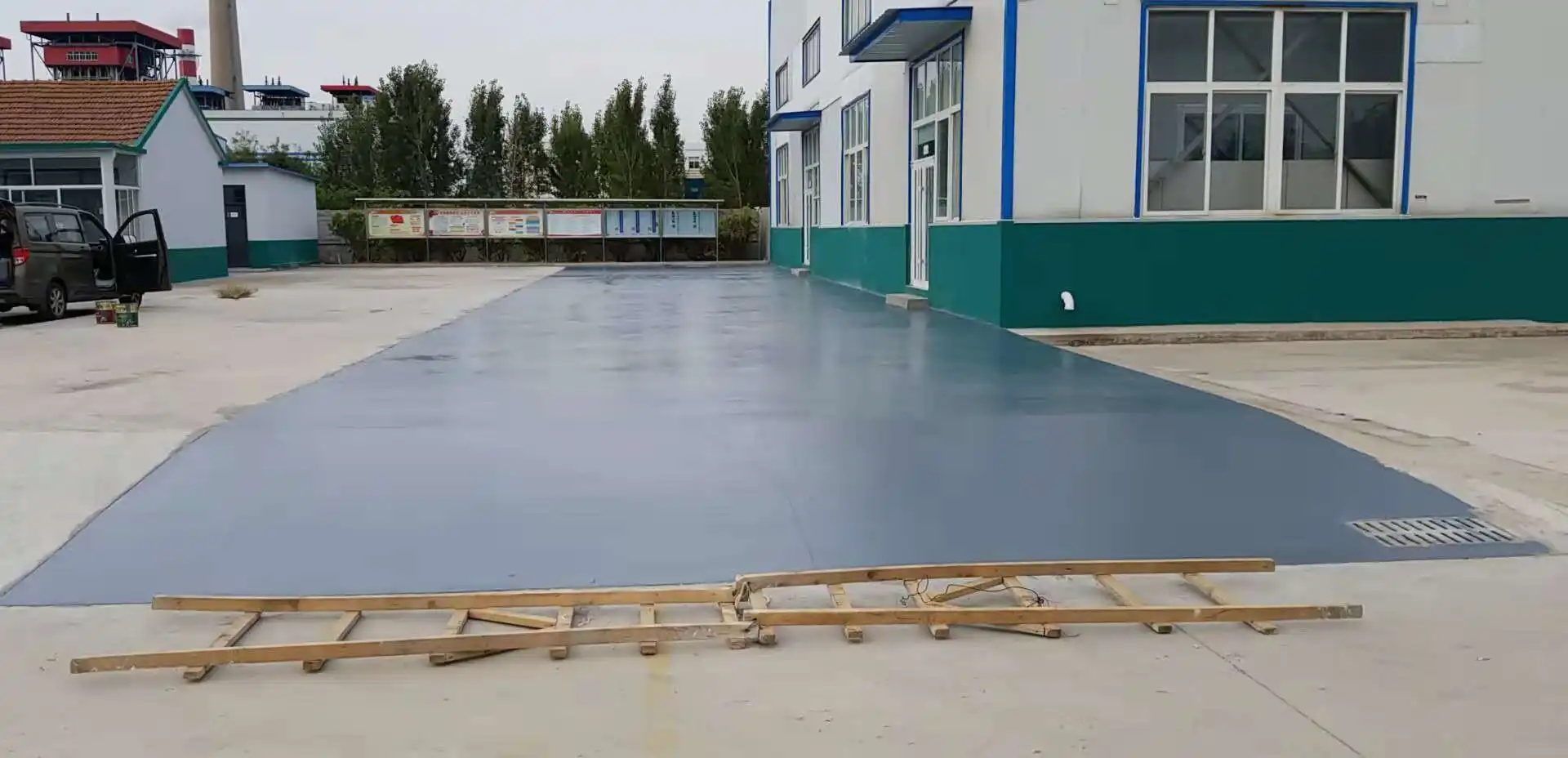 白沙车间厂房地坪漆修补翻新